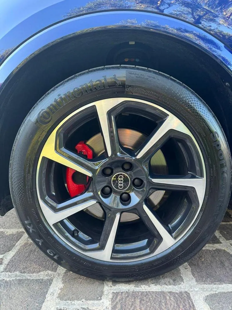 Audi Q3 2023 photo 2