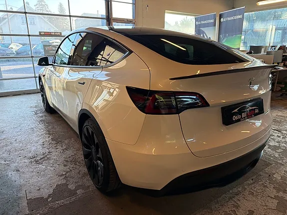 Tesla Model Y 2022 photo 3