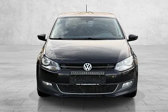 Volkswagen Polo 2014 photo 2
