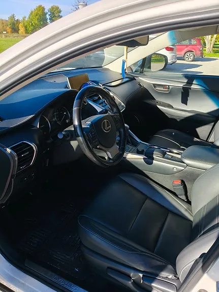 Lexus Nx300H 2016 photo 3