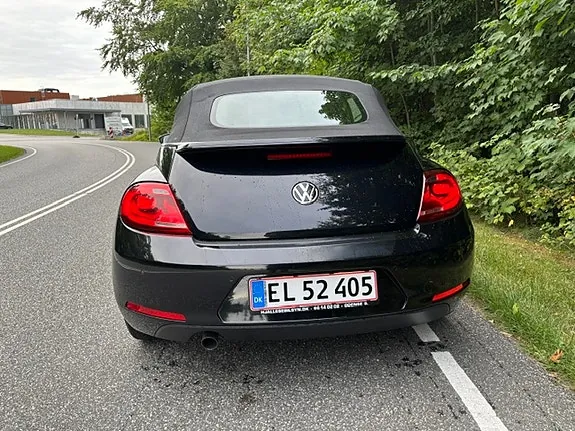 Volkswagen Beetle 2015 photo 3