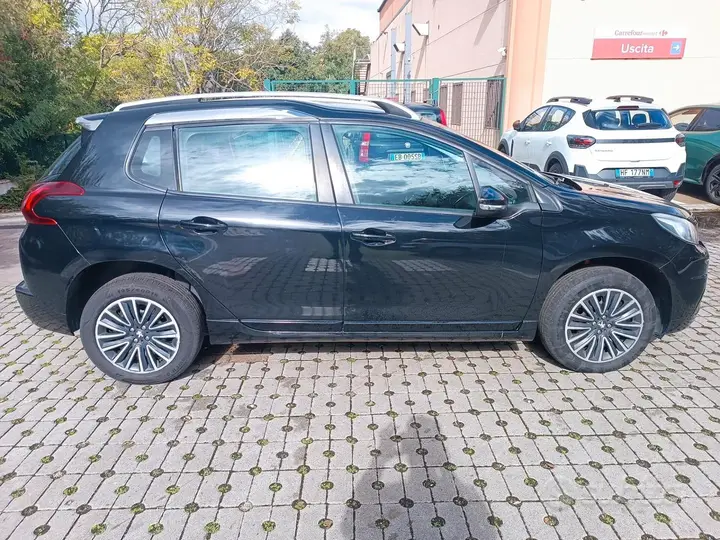 Peugeot 2008 2018 photo 4