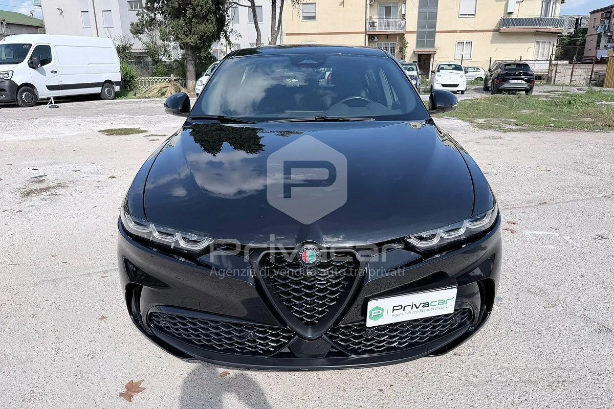 Alfa Romeo Tonale 2024 photo 2