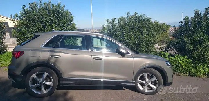 Audi Q3 2019 photo 2