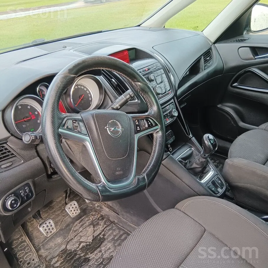 Opel Zafira 2012 photo 5