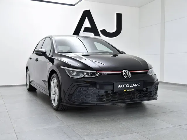 Volkswagen Golf 2024 photo 2