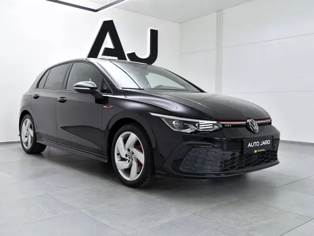 Volkswagen Golf 2024 photo 3