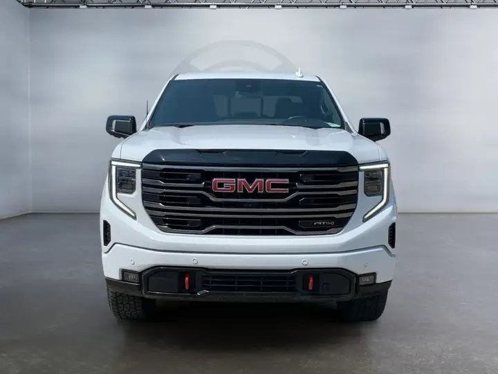 GMC Sierra 1500 2025 photo 2