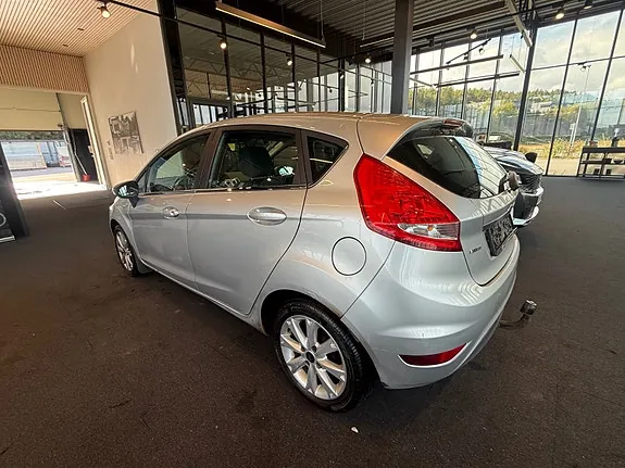 Ford Fiesta 2009 photo 3