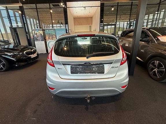 Ford Fiesta 2009 photo 4