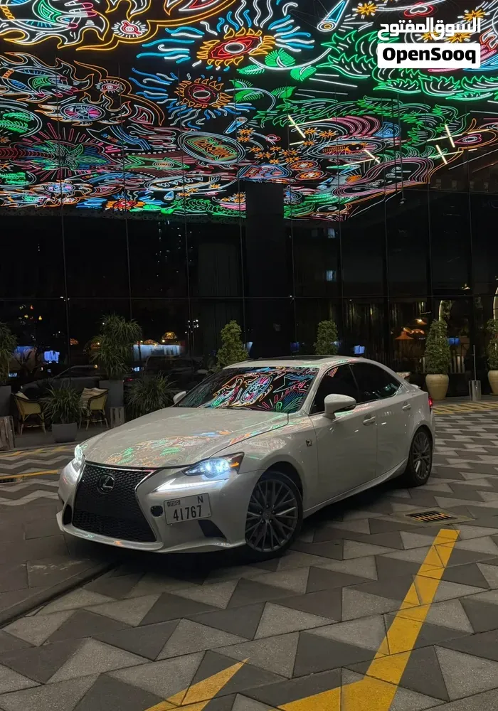Lexus Is 2016 photo 5