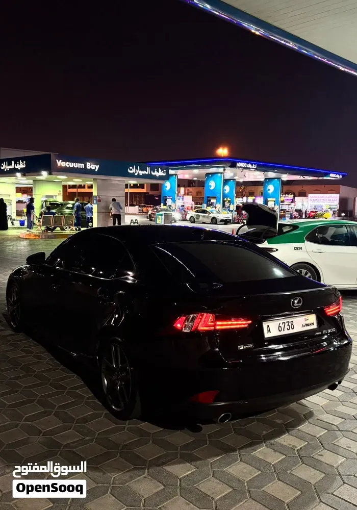 Lexus Is 2016 photo 3
