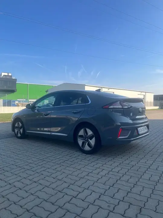 Hyundai Ioniq