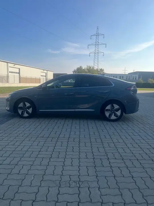 Hyundai Ioniq 2020 photo 2