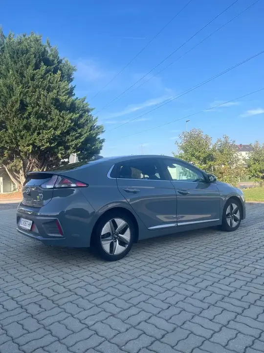 Hyundai Ioniq 2020 photo 3