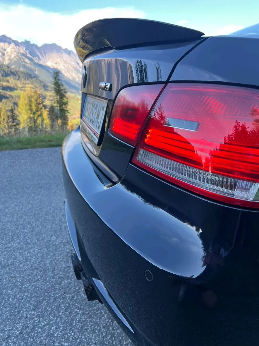 BMW 3 Series 2008 photo 2
