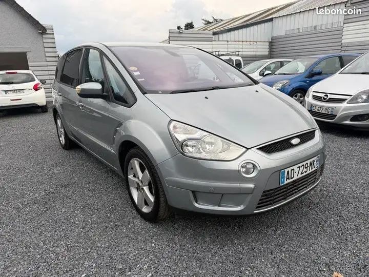 Ford S-Max 2009 photo 2