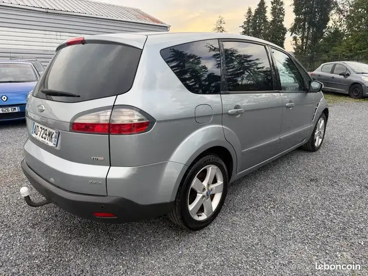 Ford S-Max 2009 photo 3