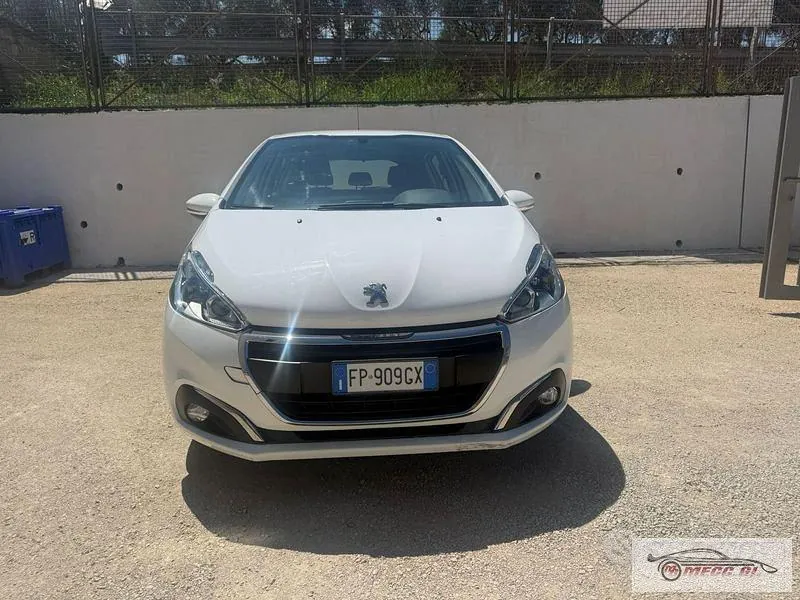 Peugeot 208 2018 photo 4