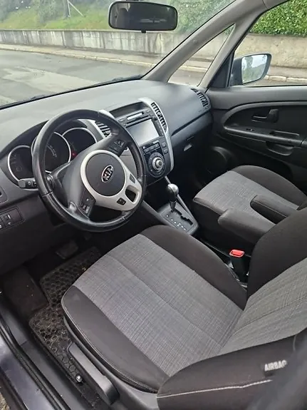 Kia Venga 2014 photo 5