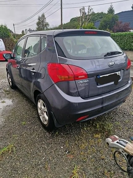 Kia Venga 2014 photo 4