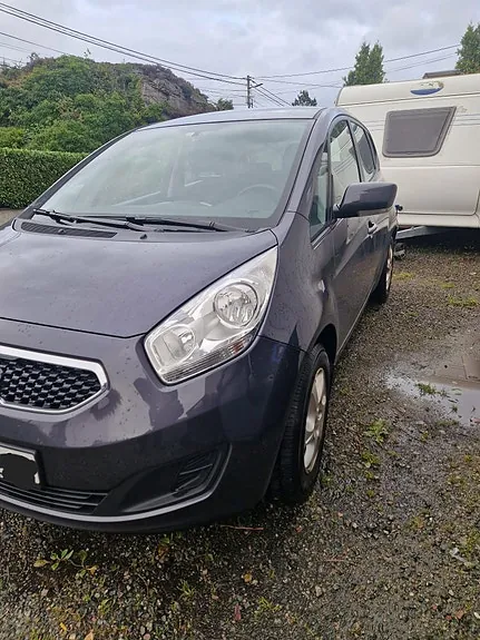 Kia Venga 2014 photo 2