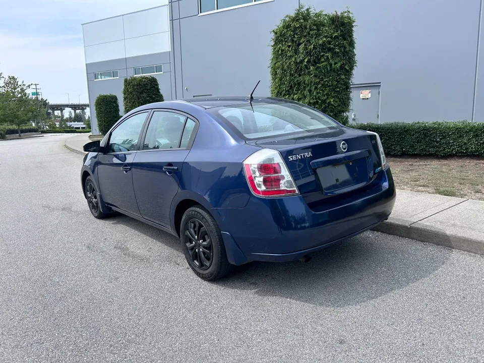 Nissan Sentra 2009 photo 4