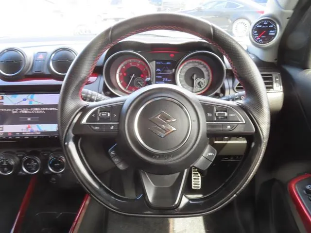 Suzuki Swift Sport 2019 photo 3