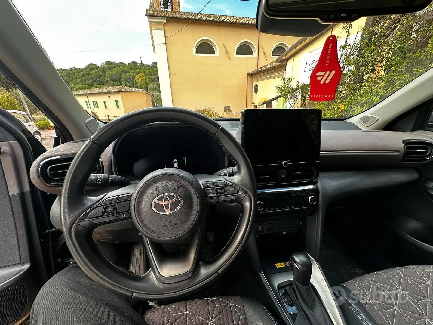 Toyota Yaris Cross 2024 photo 5