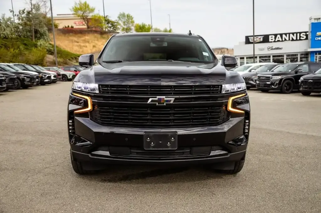 Chevrolet Suburban 2024 photo 4