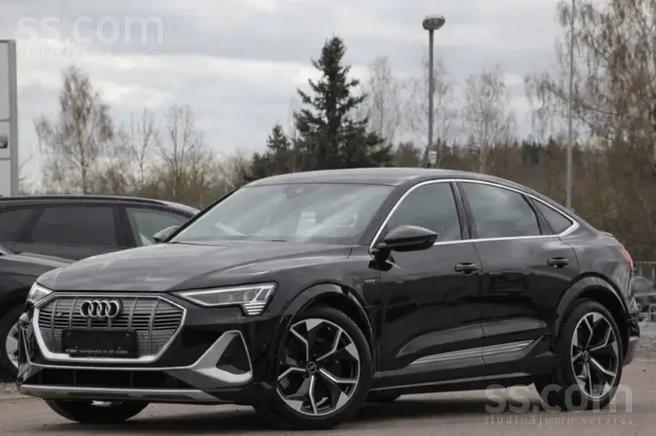 Audi E-Tron S