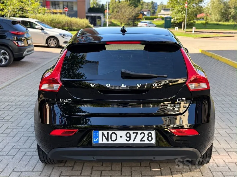 Volvo V40 2016 photo 4