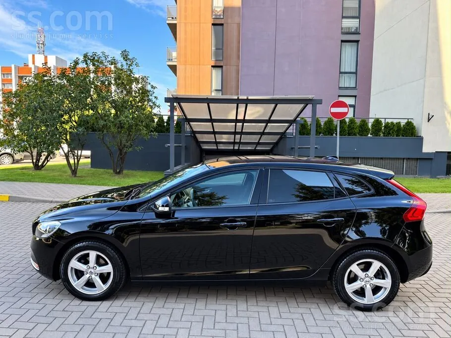Volvo V40 2016 photo 2