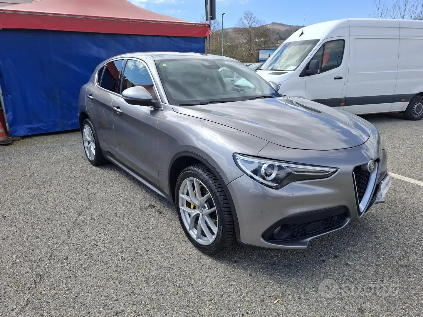 Alfa Romeo Stelvio 2017 photo 2