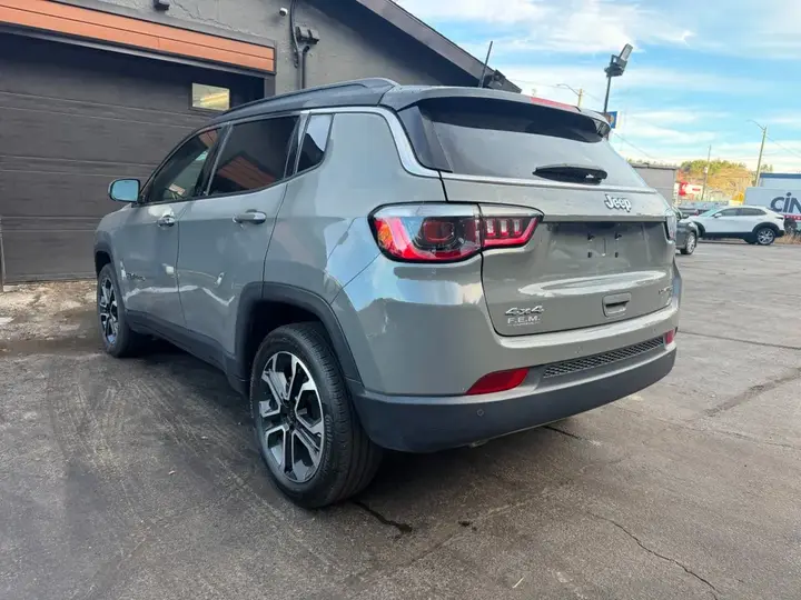 Jeep Compass 2024 photo 2