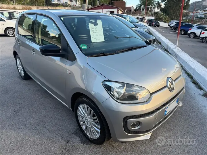 Volkswagen Up
