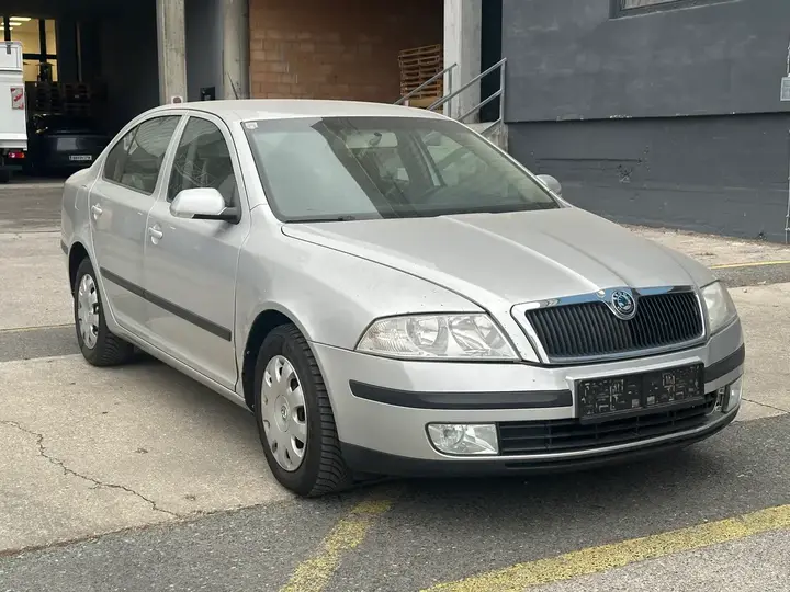 Skoda Octavia 2007 photo 3