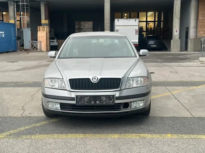 Skoda Octavia 2007 photo 2
