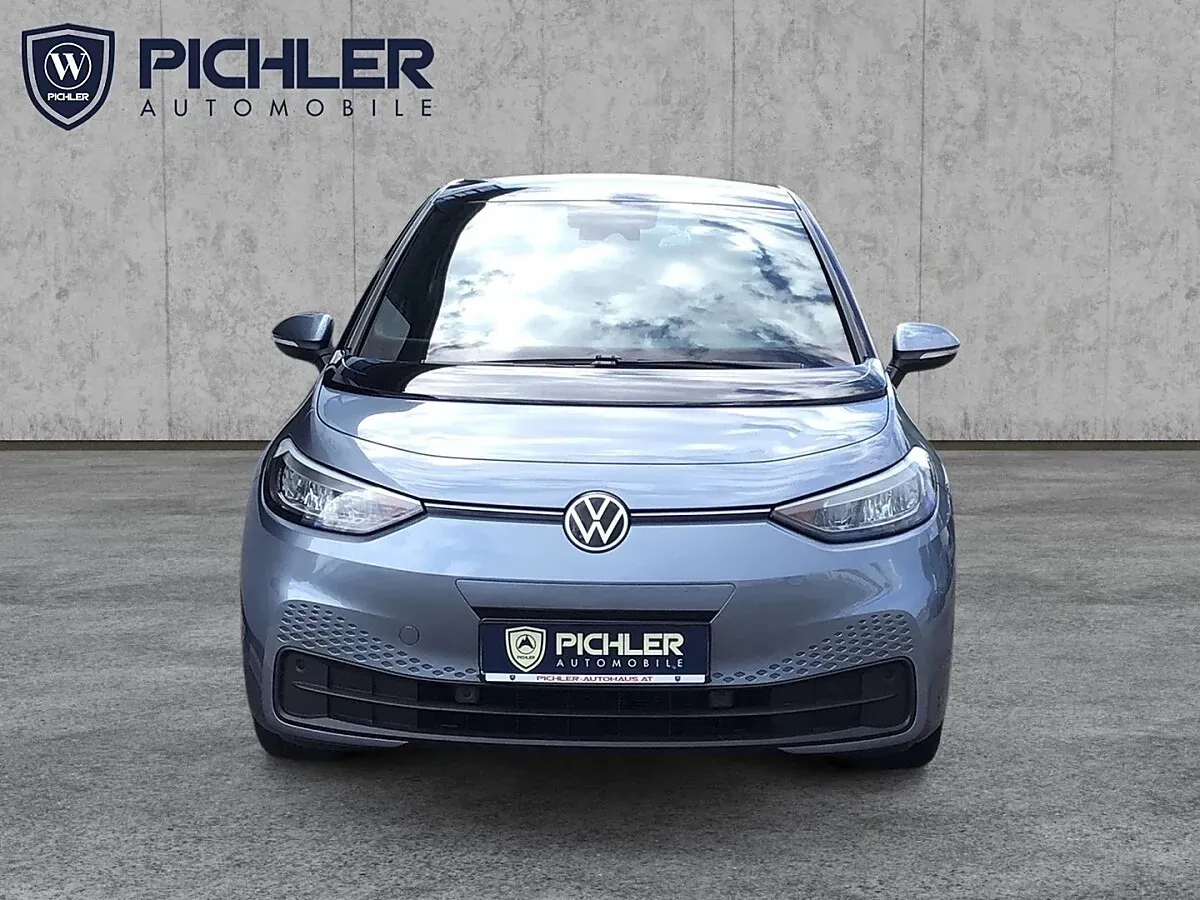 Volkswagen Id.3 2022 photo 2