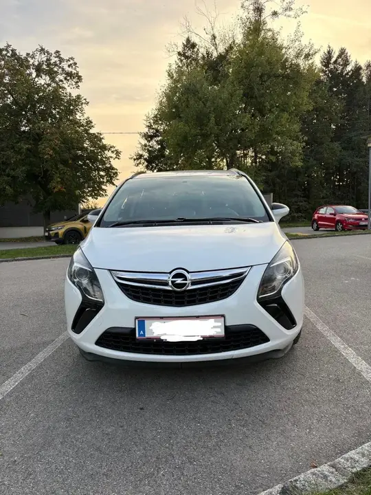 Opel Zafira 2013 photo 3