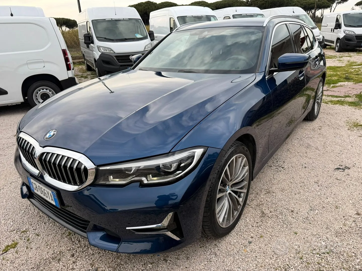 BMW 3 Series 2020 photo 2