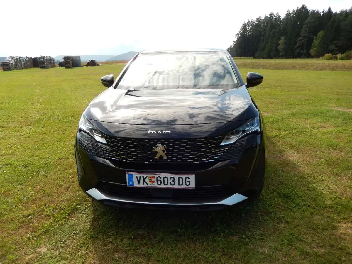 Peugeot 5008 2021 photo 3