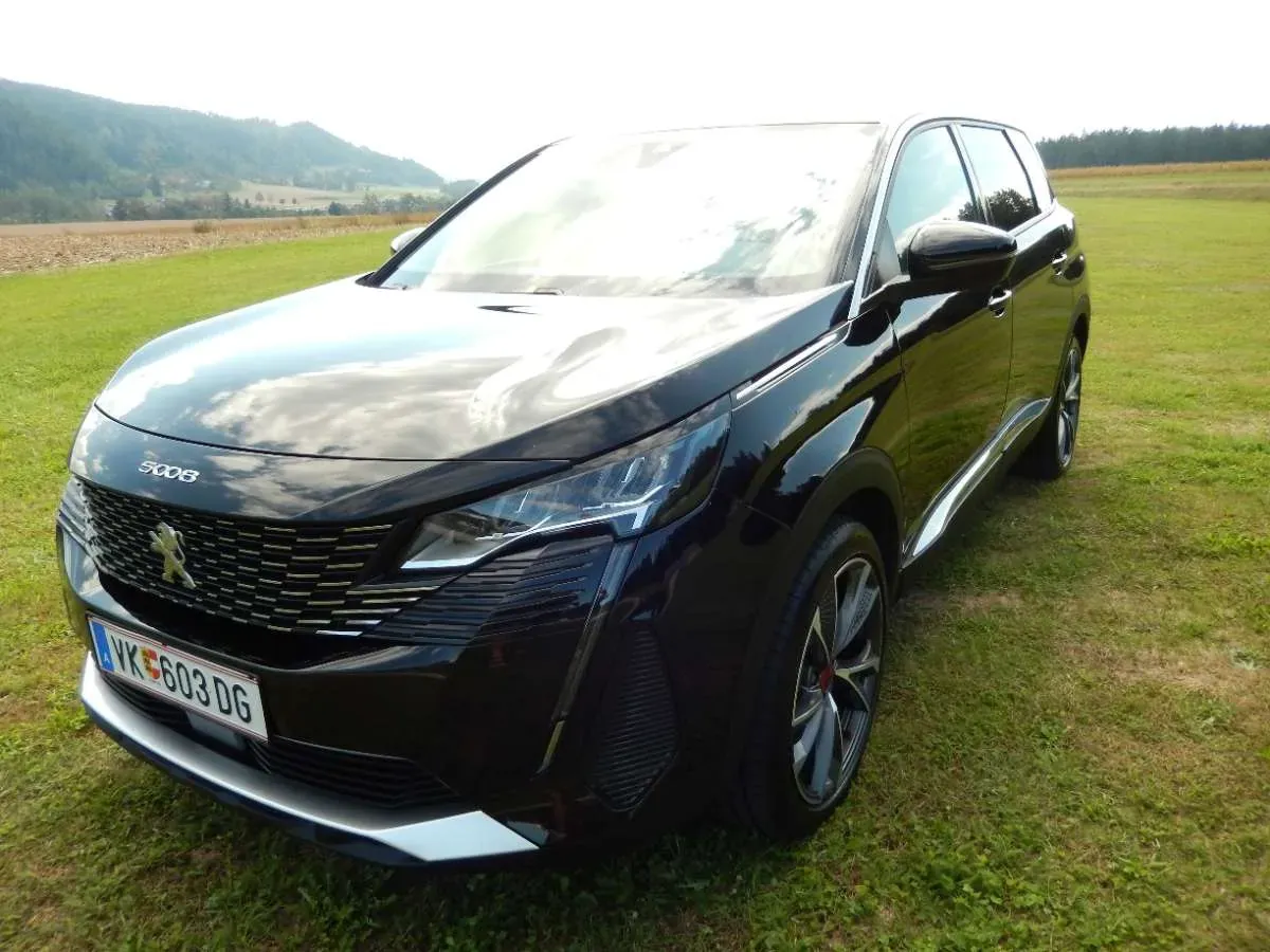 Peugeot 5008 2021 photo 2