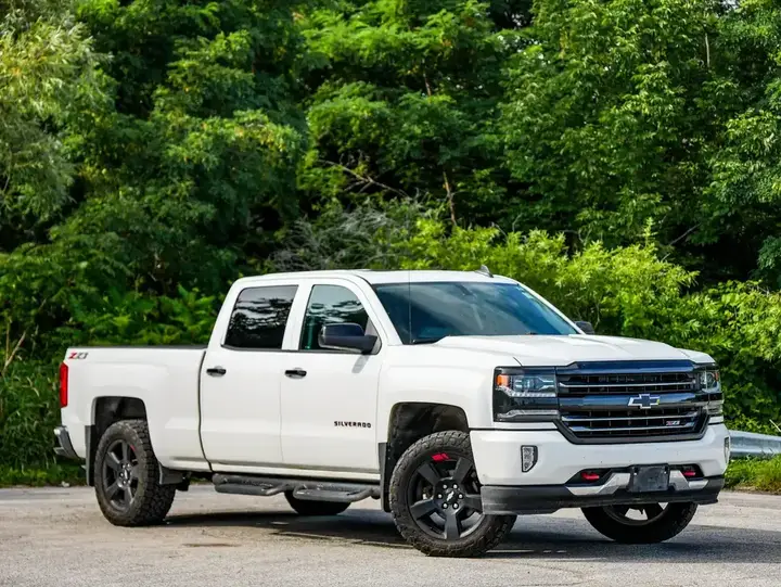 Chevrolet Silverado 1500 2018 photo 2