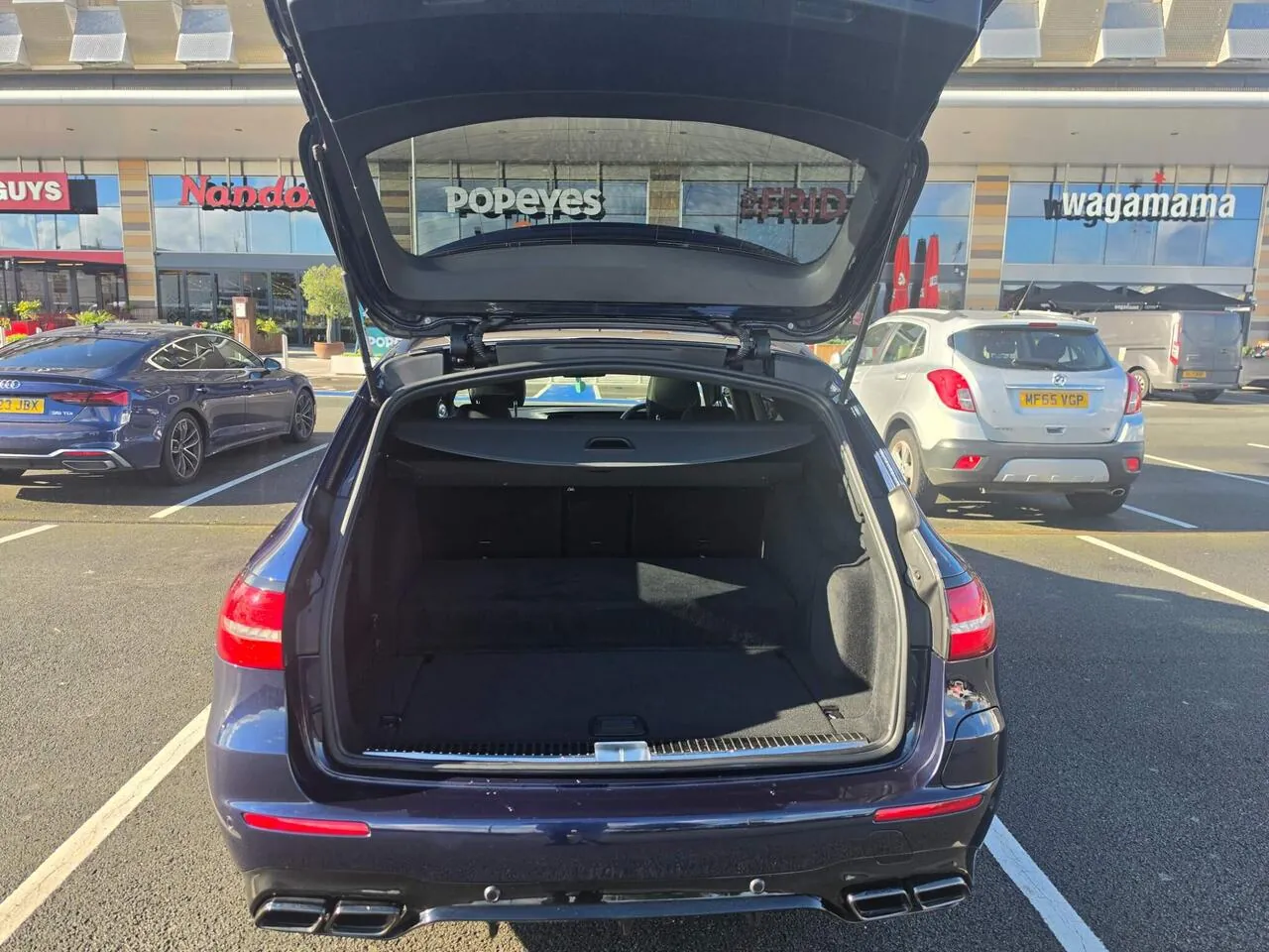 Mercedes-Benz E-Class 2019 photo 5