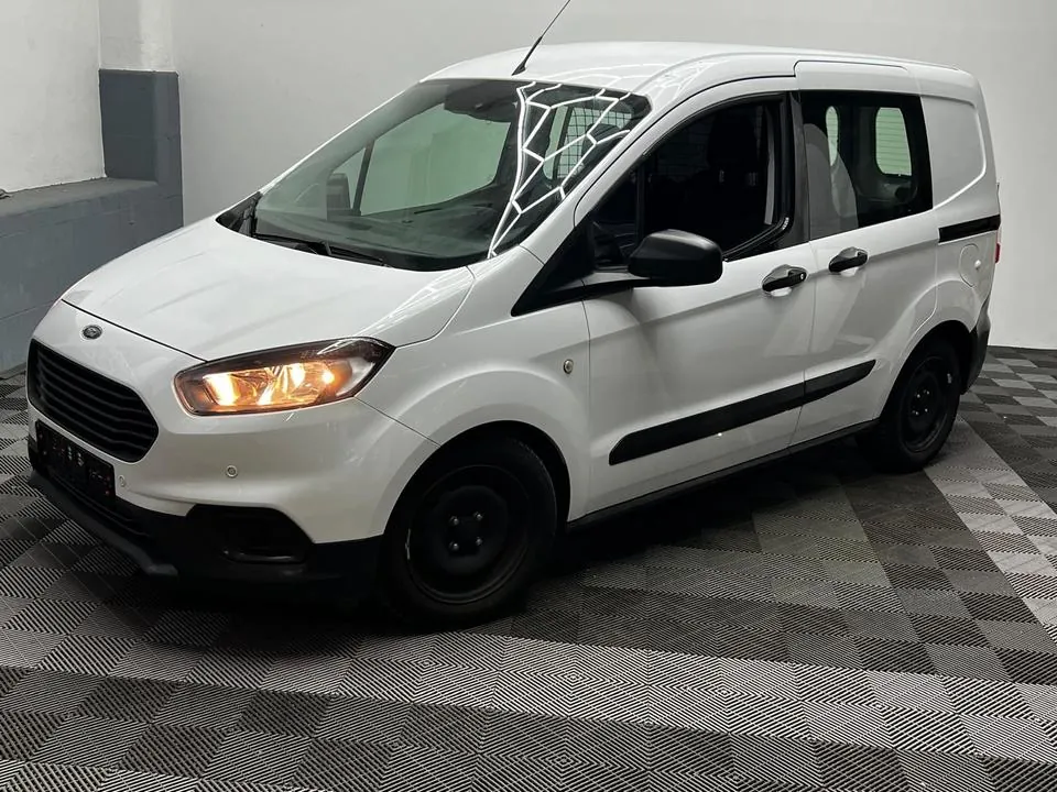 Ford Transit Courier