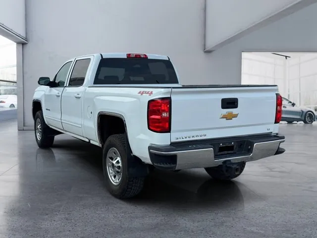 Chevrolet Silverado 2500Hd 2017 photo 3