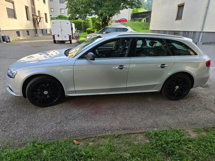 Audi A4 Avant 2013 photo 2