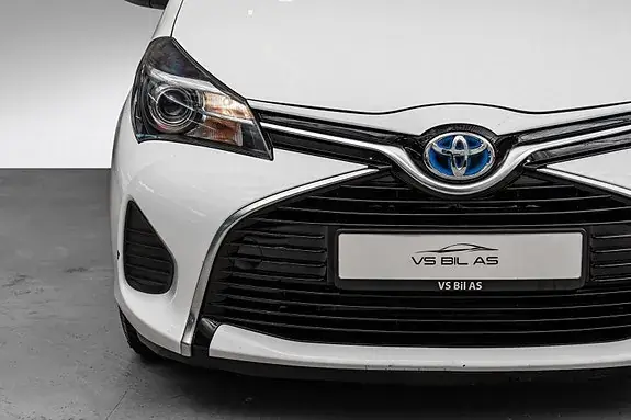Toyota Yaris 2015 photo 5