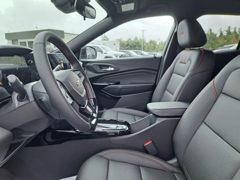 Chevrolet Trax 2026 photo 2